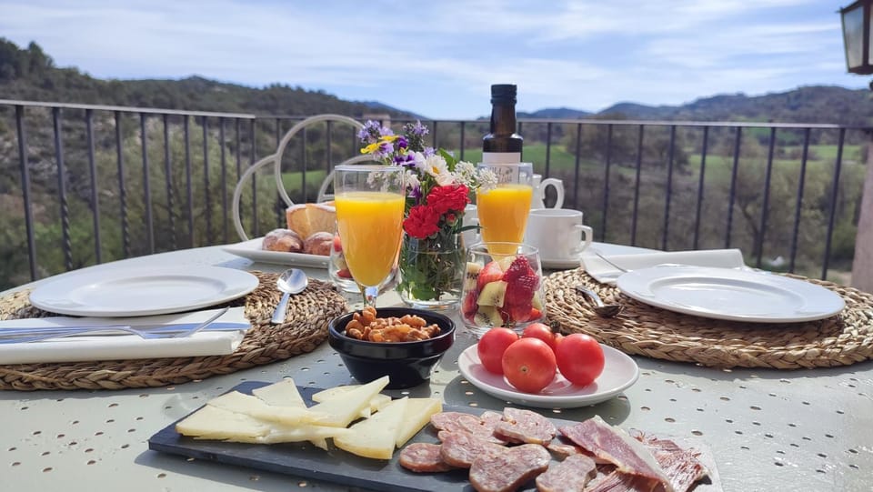 Cal Ros Bed and Breakfast in Solsonès