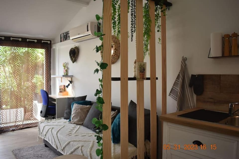 confortable studio à Marignane Apartment in Marignane