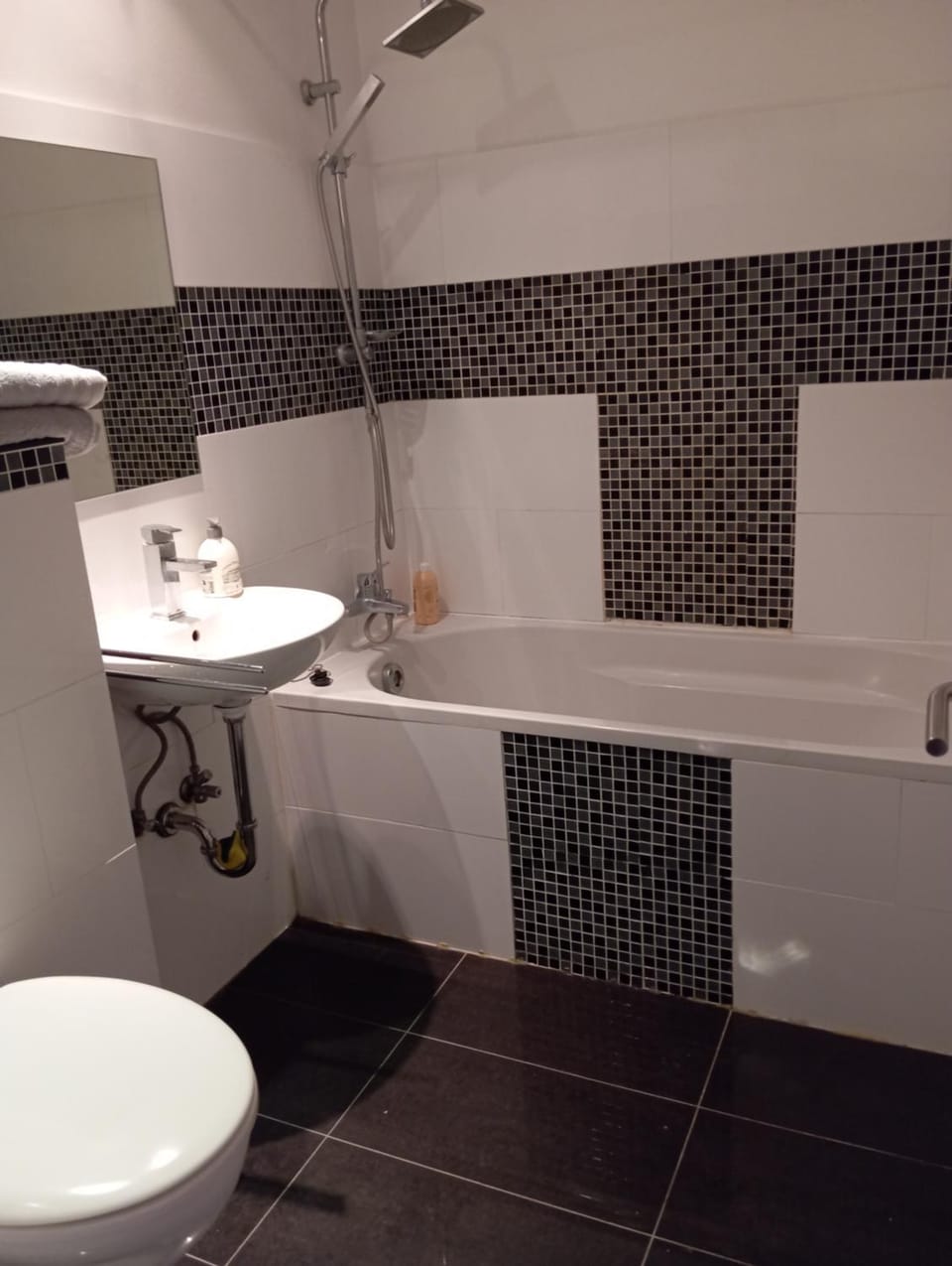 Shower, Toilet, Bathroom