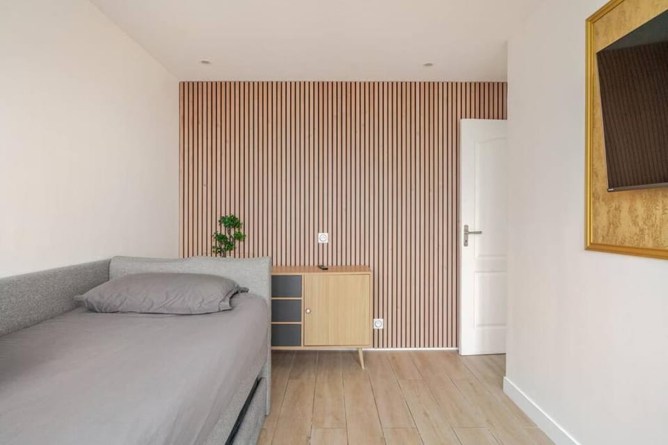 Nice Apartment with amazing view of Paris with private Parking Apartment in Paris