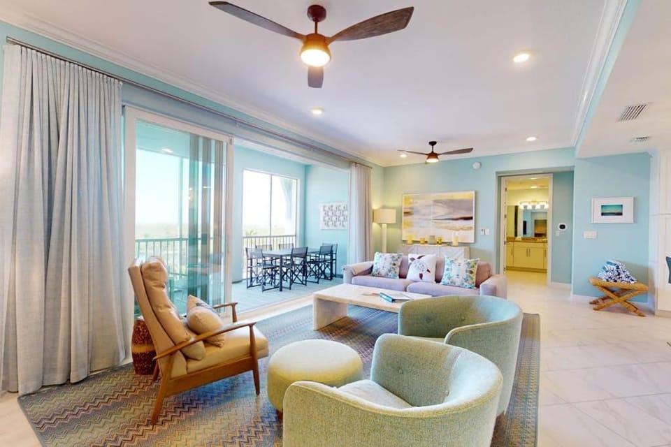 Changes in Lattitude 401 House in Bradenton