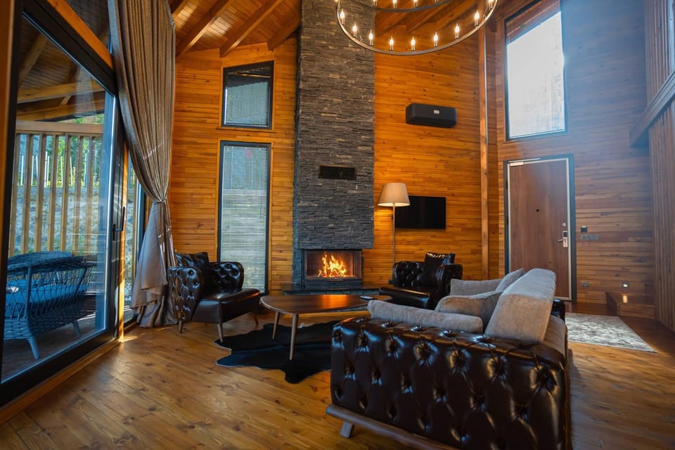 Communal lounge/ TV room, TV and multimedia, Living room, Seating area