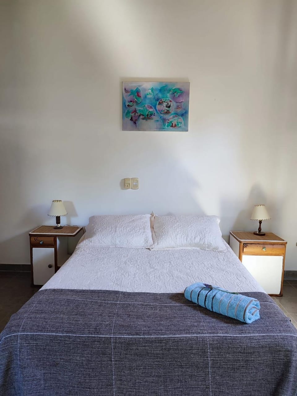Bed, furniture, towels