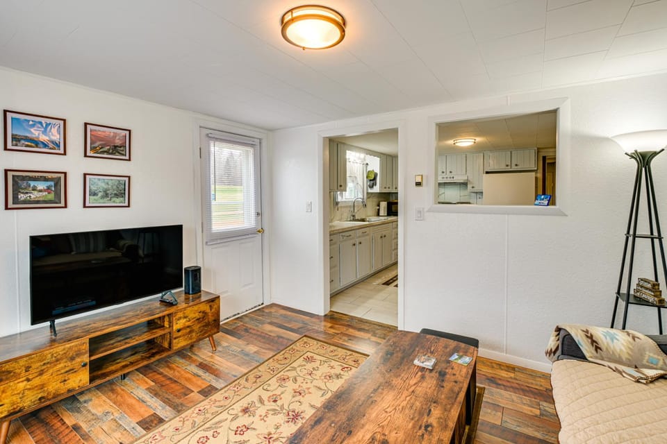 Near Skiing & Snowmobiling: Home in Mars Hill! House in Maine