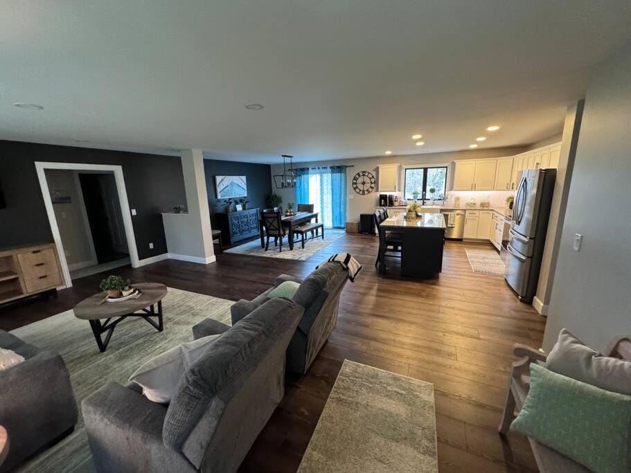 Beck Lake House House in Kelleys Island