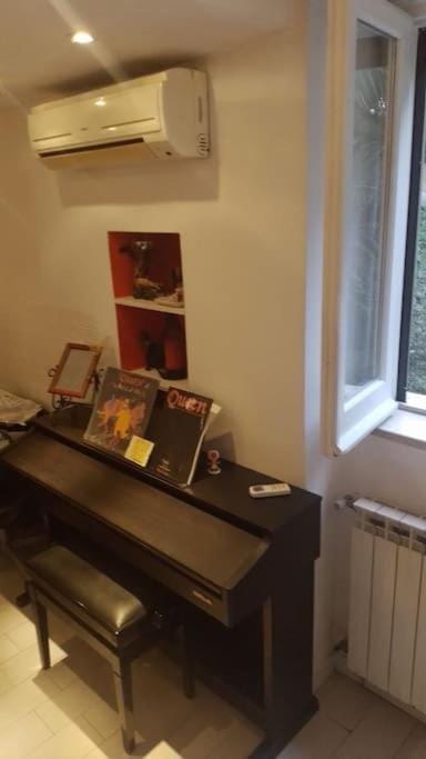 Little Villa Well connected Apartment in Rome