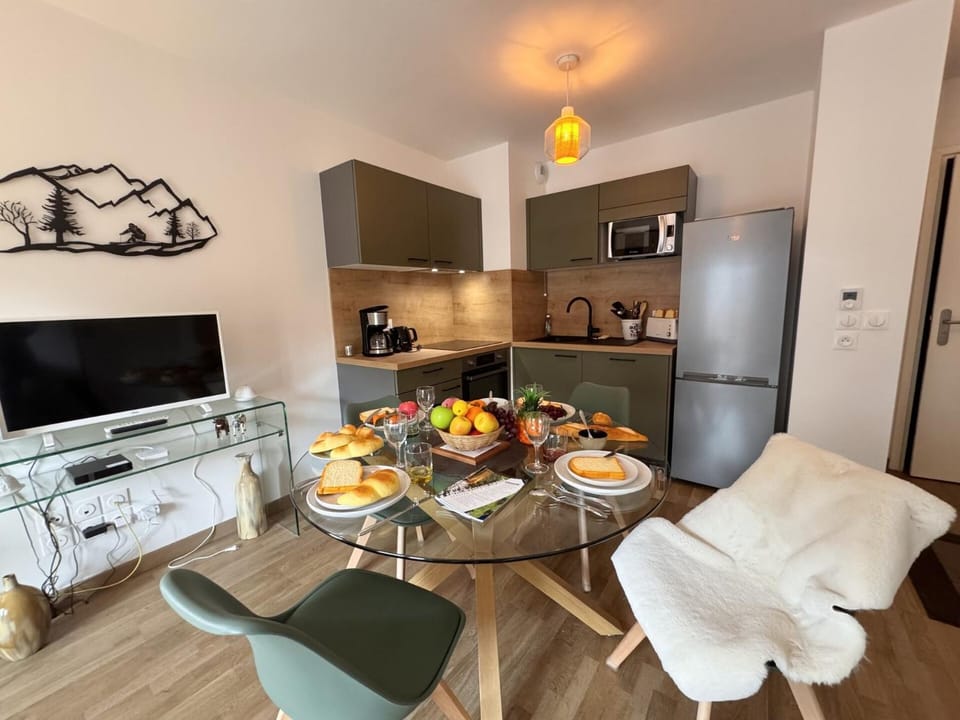 Résidence Le Living Stone B - PARKING-PROCHE PISTES-COEUR DE STATION-Tout inclus MAE-7981 Apartment in Provence-Alpes-Côte d'Azur