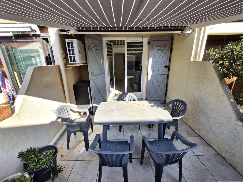 Résidence Hawai 1 - VILLA T1 MEZZ 4 couchages PORT LEUCATE. Réf: 7H1_444 MAE-1861 Villa in Leucate