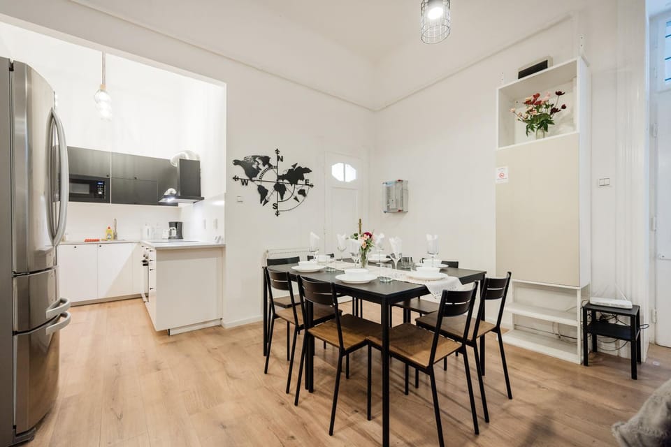 Kitchen or kitchenette, Living room, Dining area