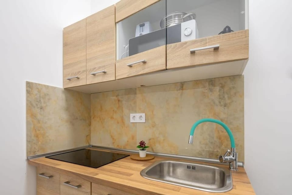 Simple Central Stay Apartment in Budapest