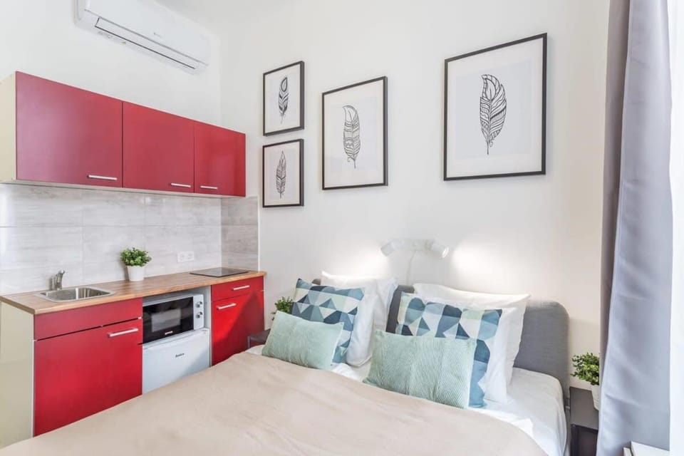 Ultra central New Studio Apartment in Budapest