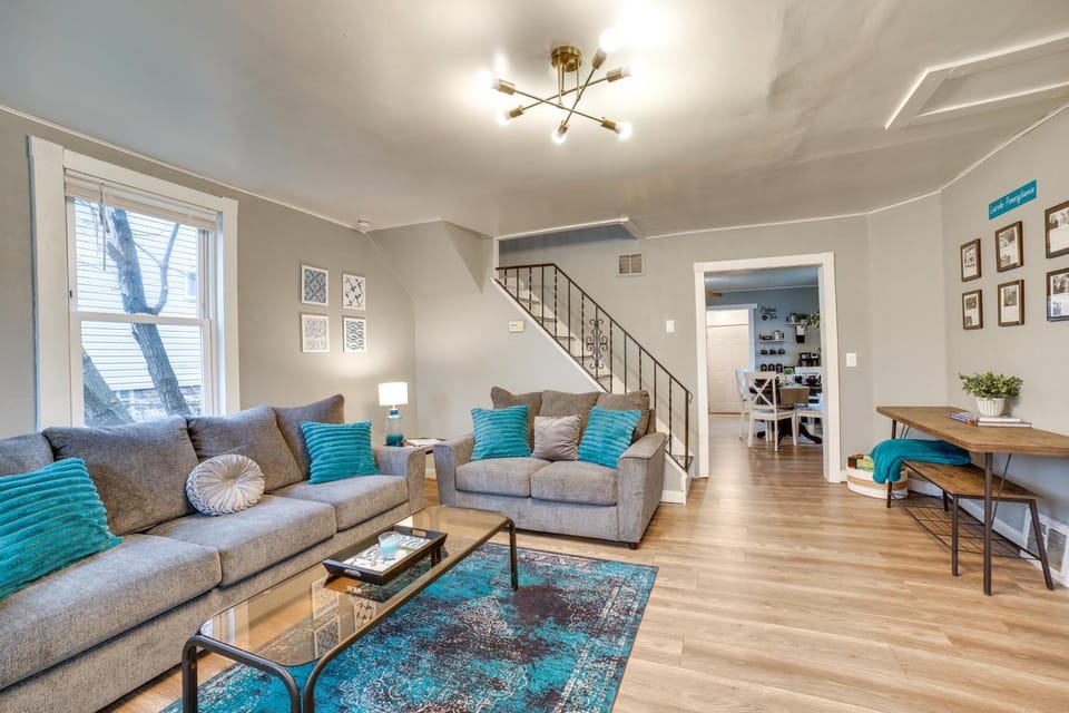 2 Mi to Saint Vincent College: Home in Latrobe House in Latrobe