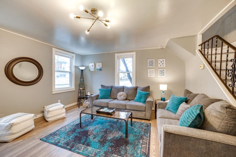 2 Mi to Saint Vincent College: Home in Latrobe House in Latrobe