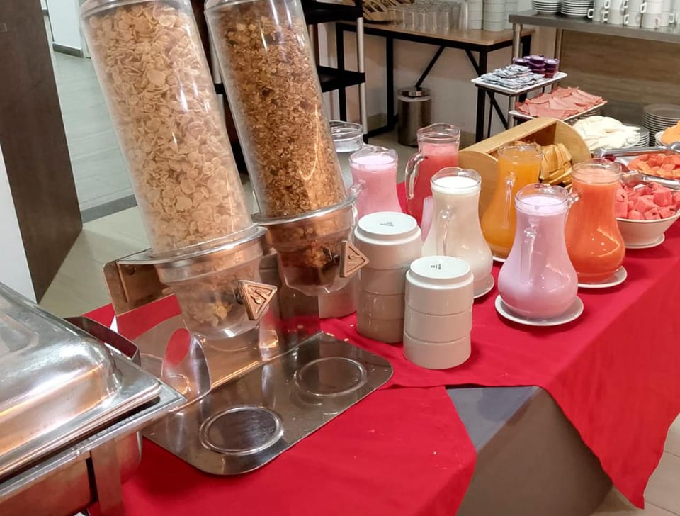 Breakfast, Buffet breakfast