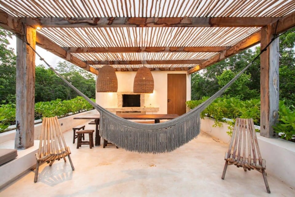 Stunning Villa 4BR, Concierge Service, Gated, Paddle court Villa in State of Quintana Roo