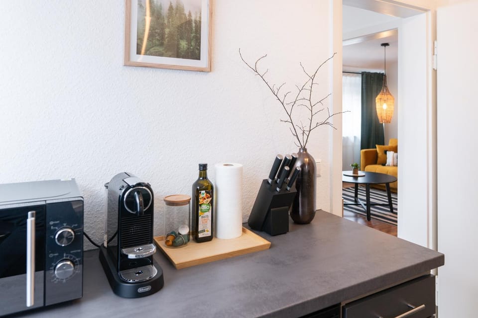 Coffee/tea facilities, microwave, kitchen