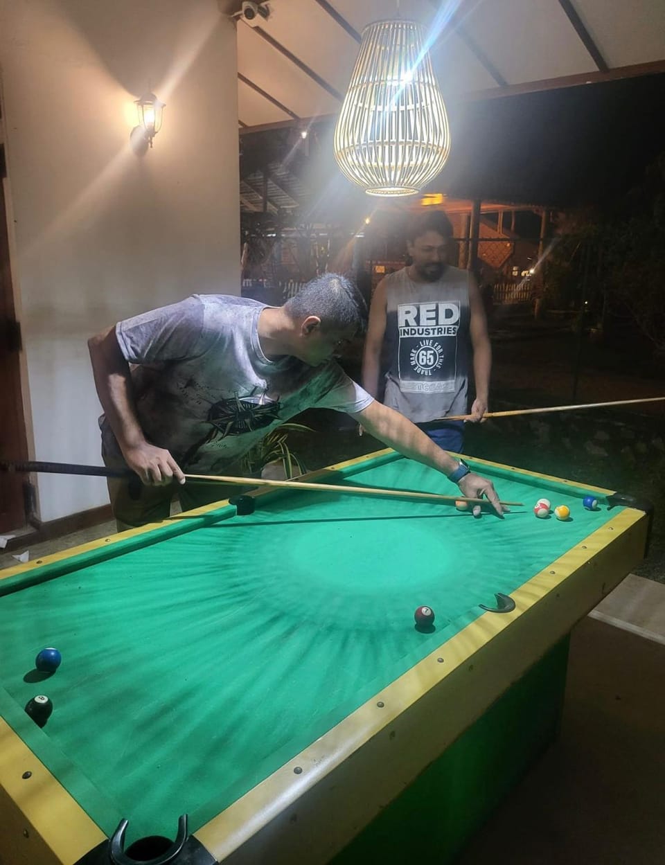 Billiard, Game Room