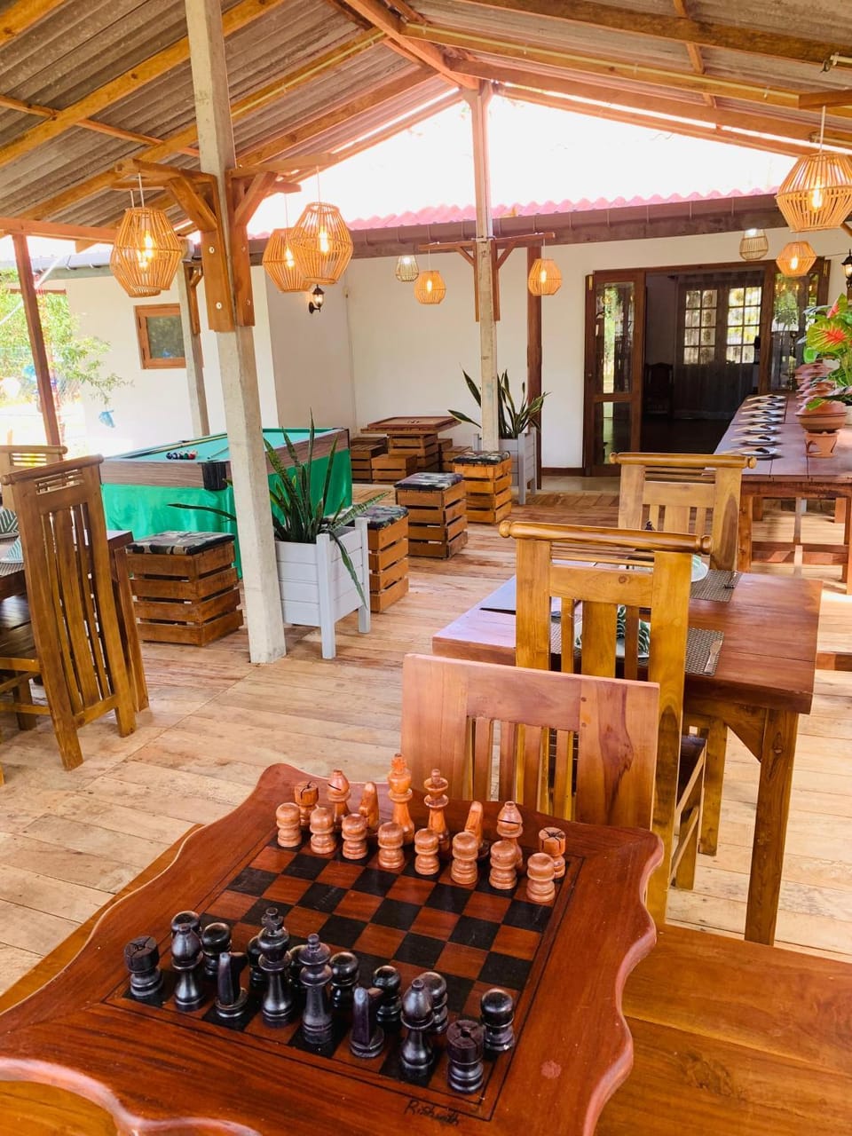 Restaurant/places to eat, Game Room
