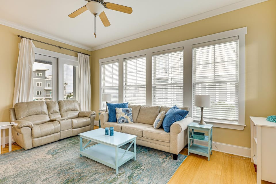 Walk to Beach: Coastal Carolina Home w/ Decks! House in Carolina Beach