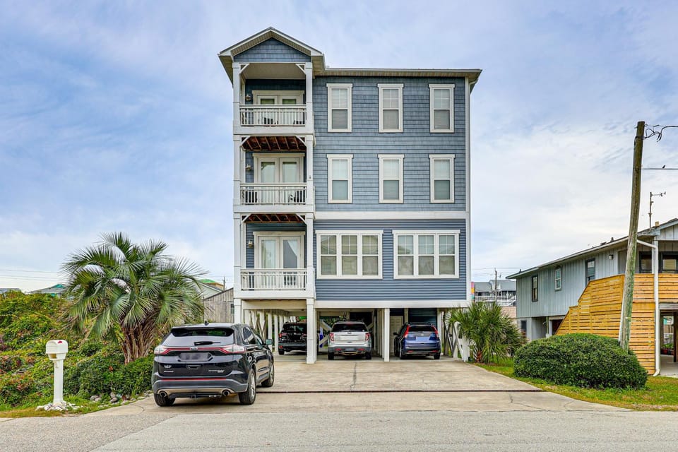 Walk to Beach: Coastal Carolina Home w/ Decks! House in Carolina Beach