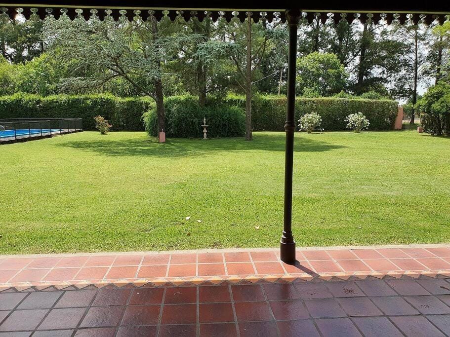 Casa Quinta para Descansar en Mercedes House in Buenos Aires Province