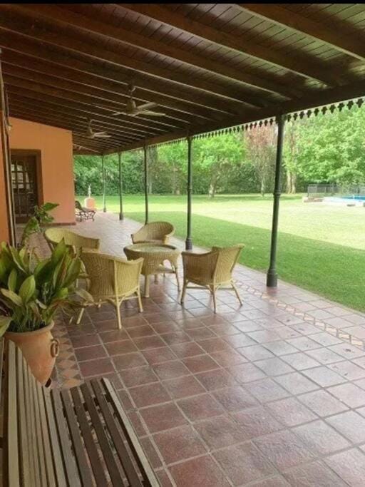 Casa Quinta para Descansar en Mercedes House in Buenos Aires Province