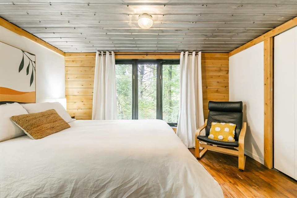 Le 14 Chalets Howard - Spa-Shower-Hammock-Bromont Chalet in Lac-Brome