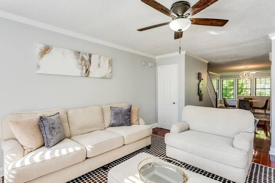 Unwind & Relax at Legacy Estates House in Stone Mountain