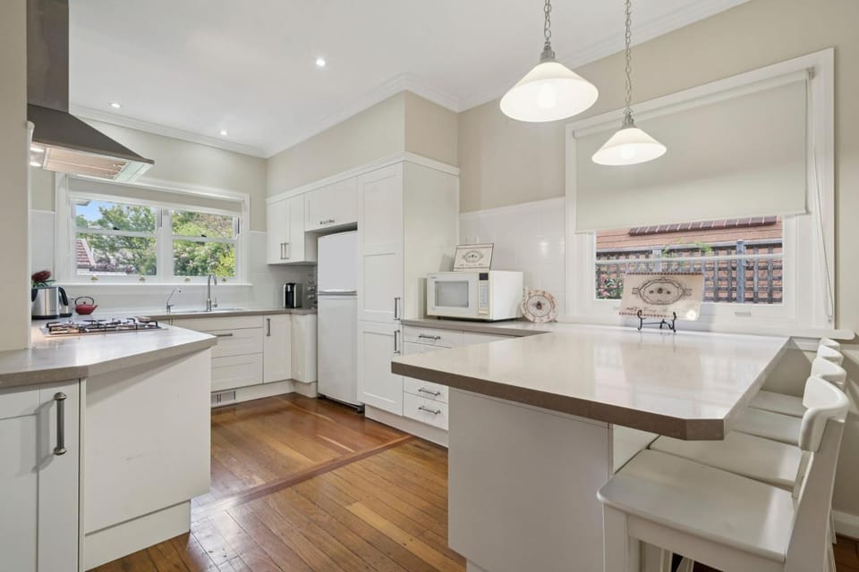 Balgownie Cottage House in Blackheath