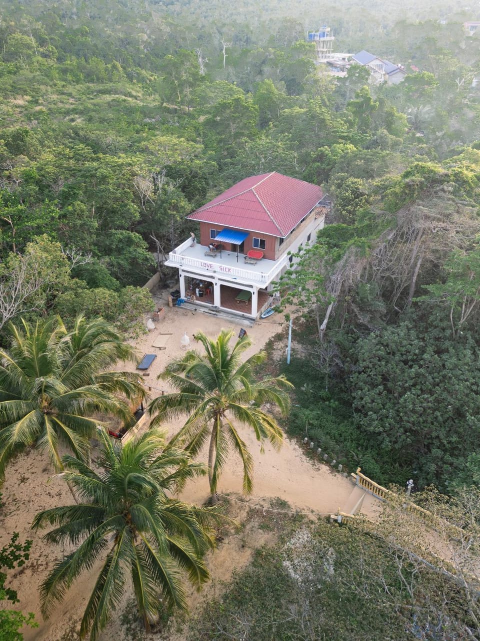 Lovesick Hostel & Bar Mpai Bay Hostel in Sihanoukville