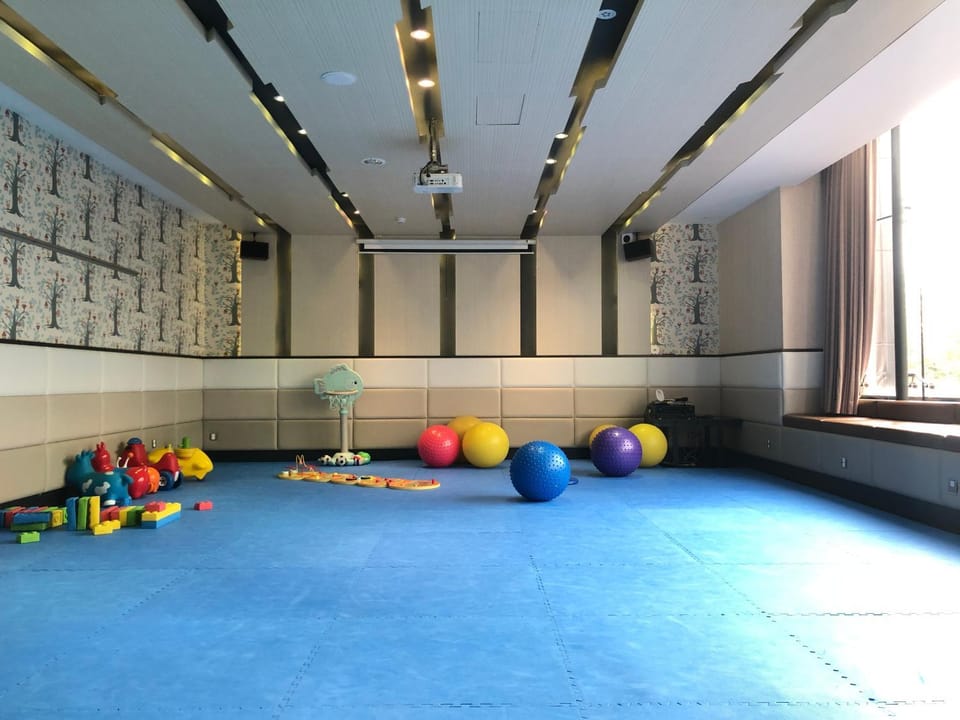 Children play ground, Kids's club
