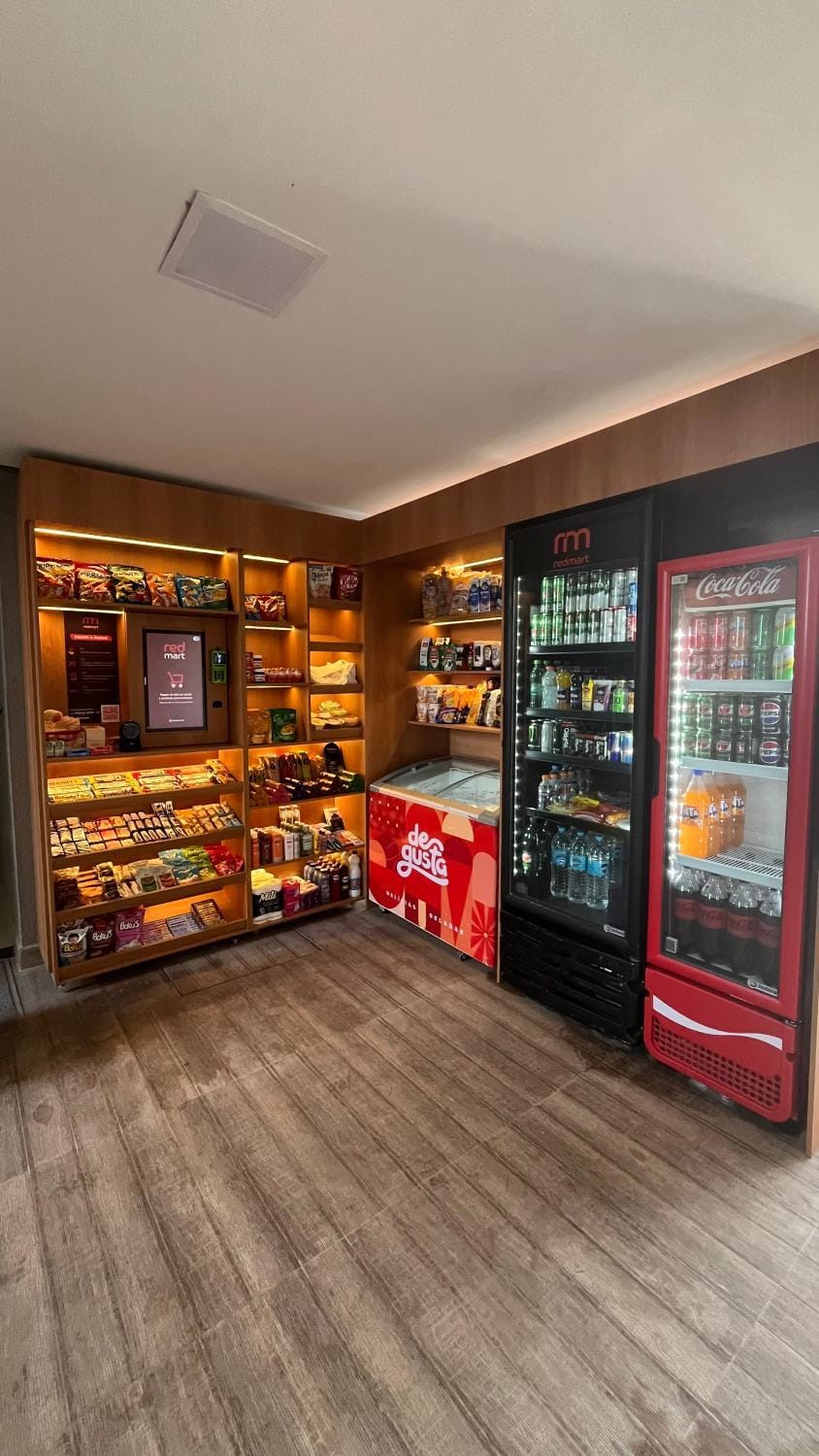 Lounge or bar, Food and drinks, Food, Drinks, vending machine