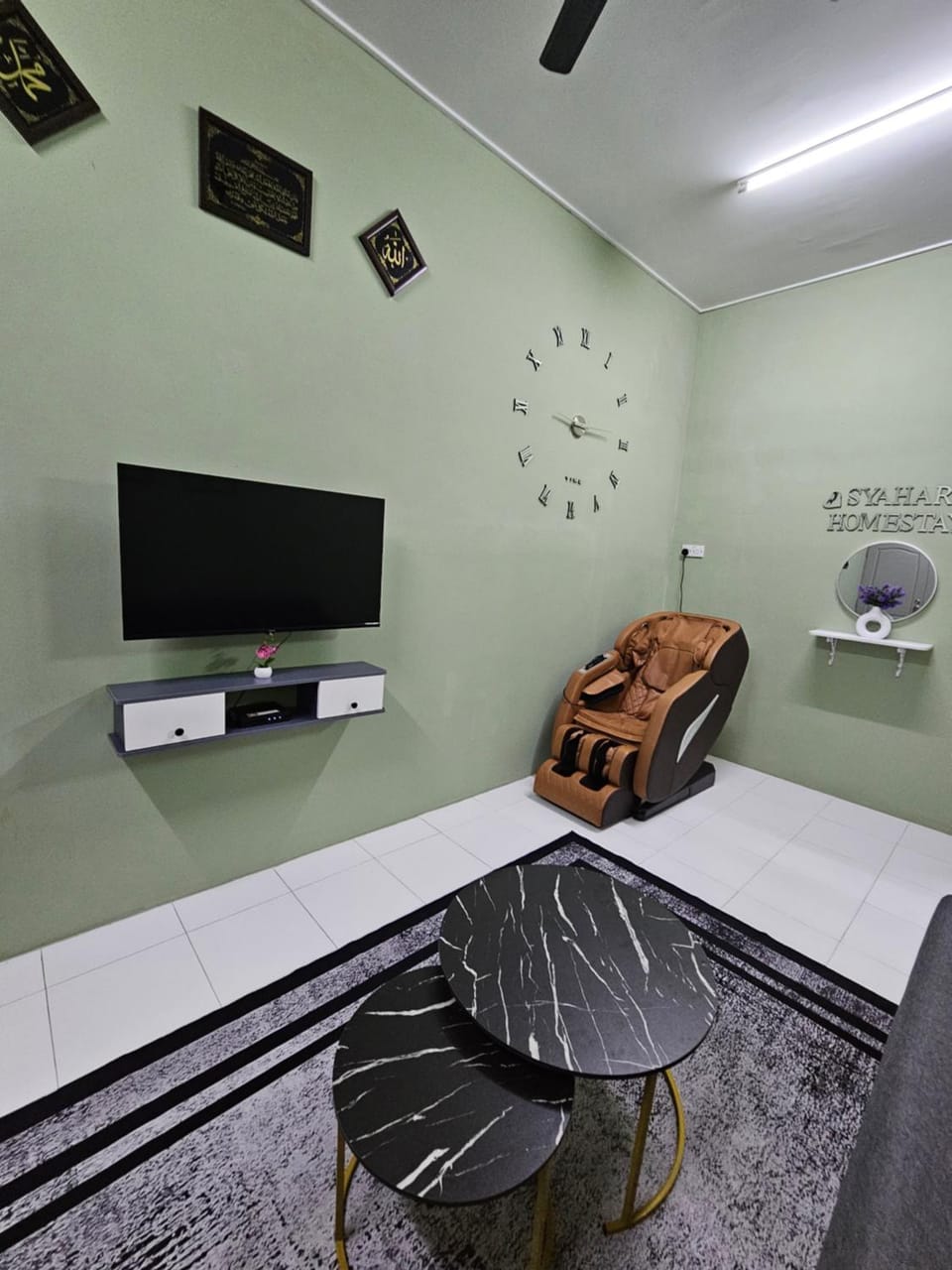 TV and multimedia, Living room, Seating area