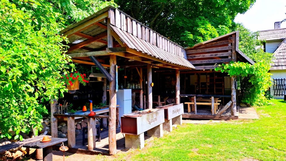 BBQ facilities, Communal kitchen