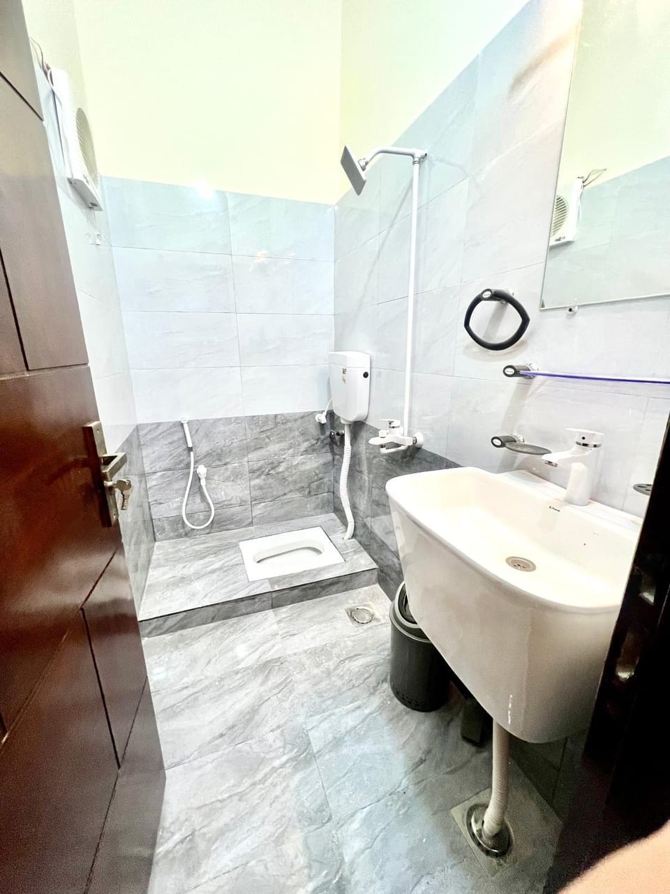 BNB Family KARSAZ Bed and Breakfast in Karachi