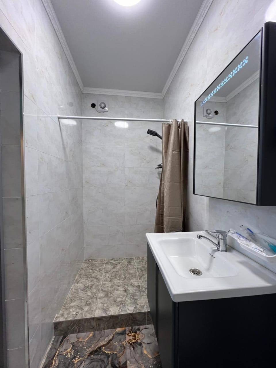 Shower, Bathroom