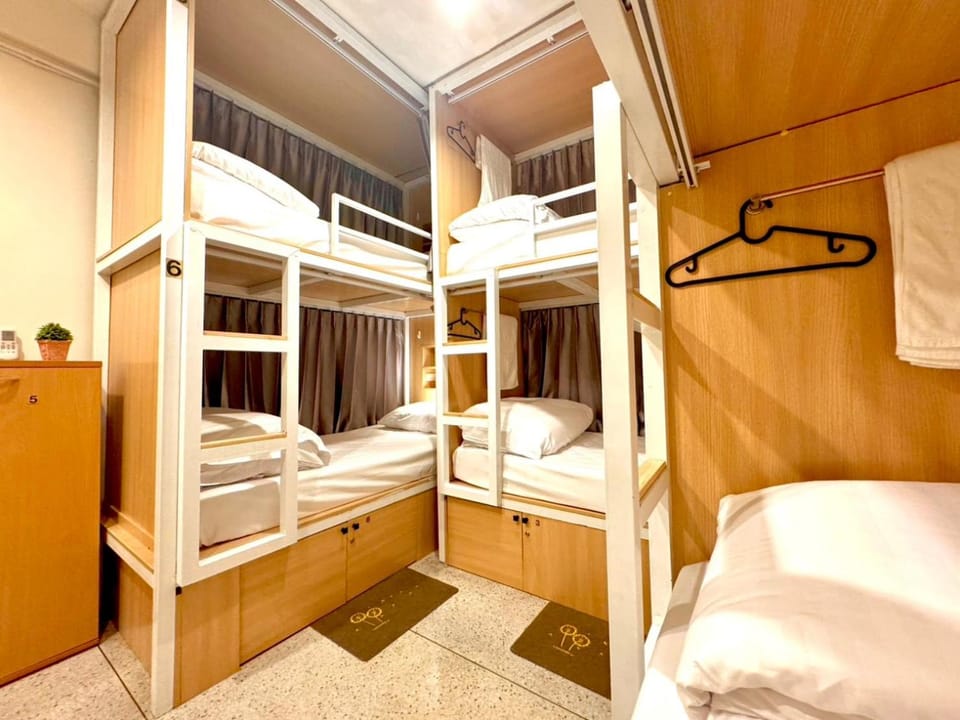 bunk bed