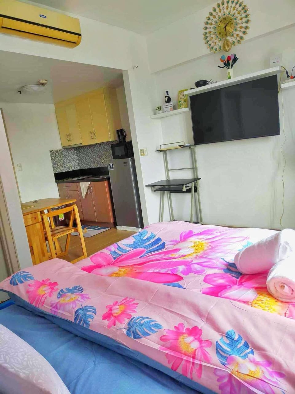 Jennie's 5m Suite Bed and Breakfast in Pasay