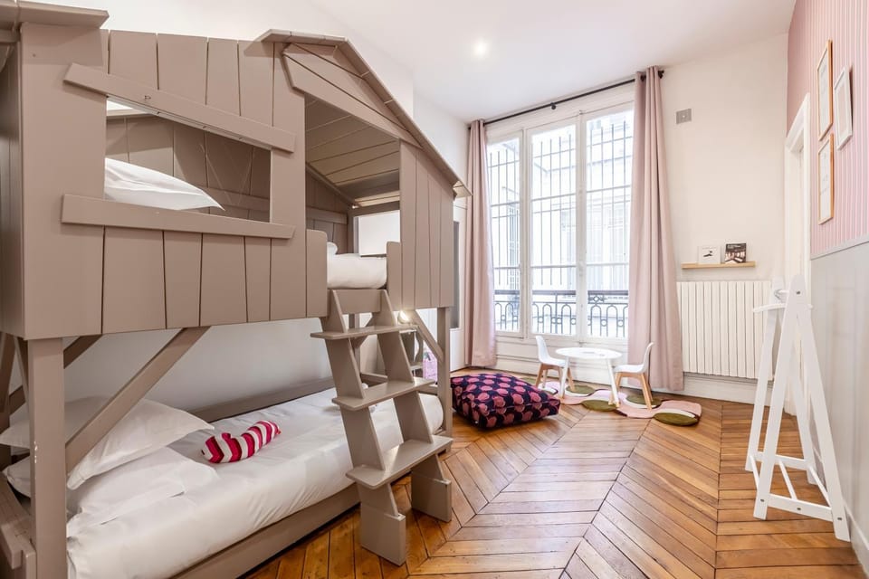 bunk bed