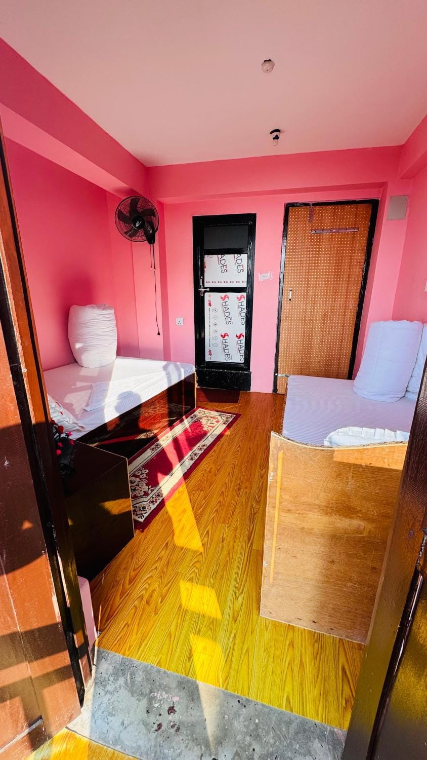 Bed, Photo of the whole room