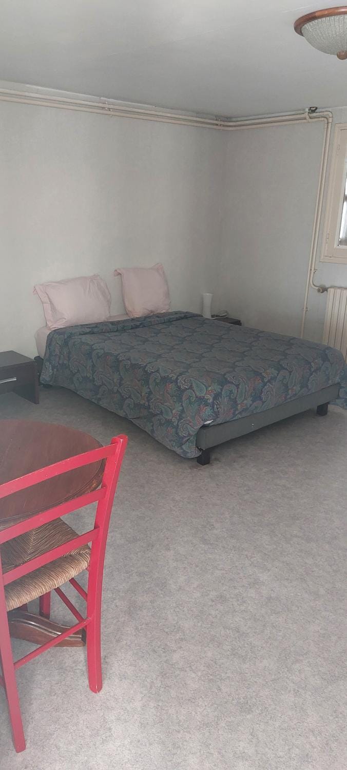 Beau studio Apartment in Centre-Val de Loire