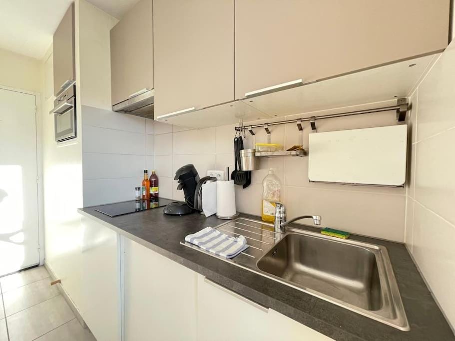 Appart'Village N3 Jouy Proche HEC-RER C 500 m Apartment in Île-de-France