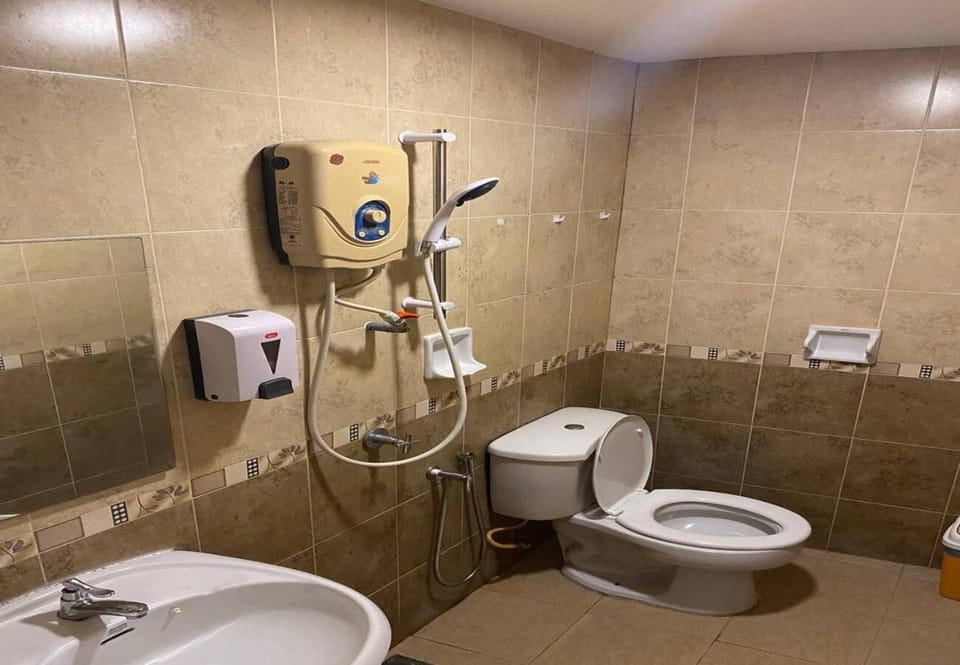 Shower, Toilet, Bathroom, bidet