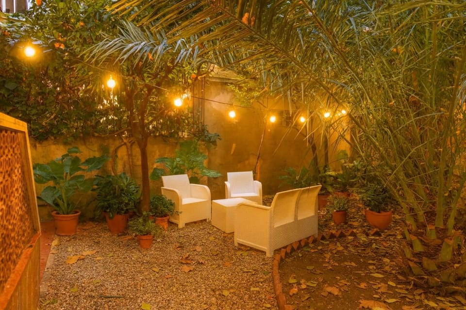 Trastevere suites Luxury Garden Retreat Apartment in Rome