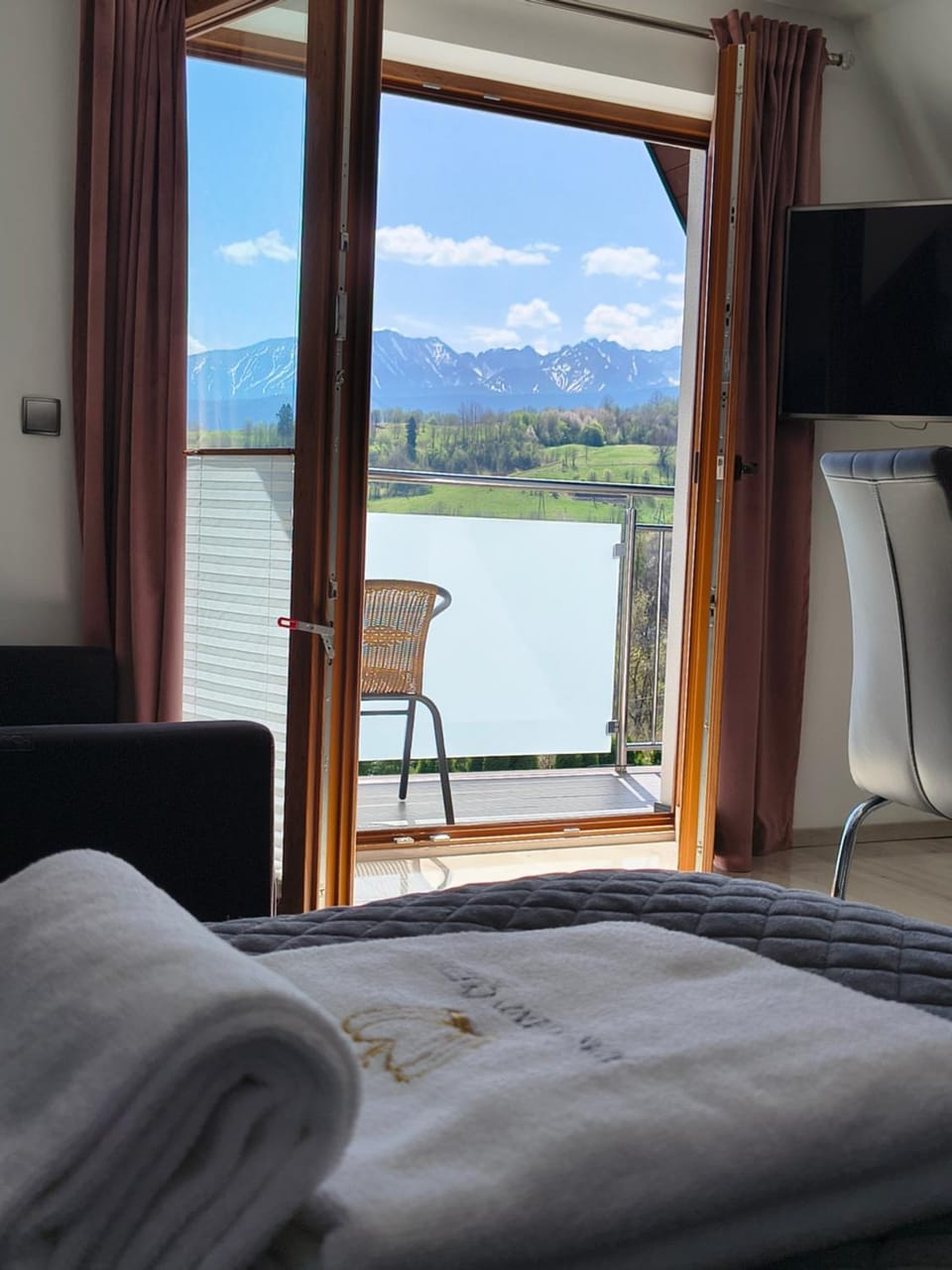 Apartament Queen 2 z Jacuzzi I widokiem na Tatry Apartment in Zakopane