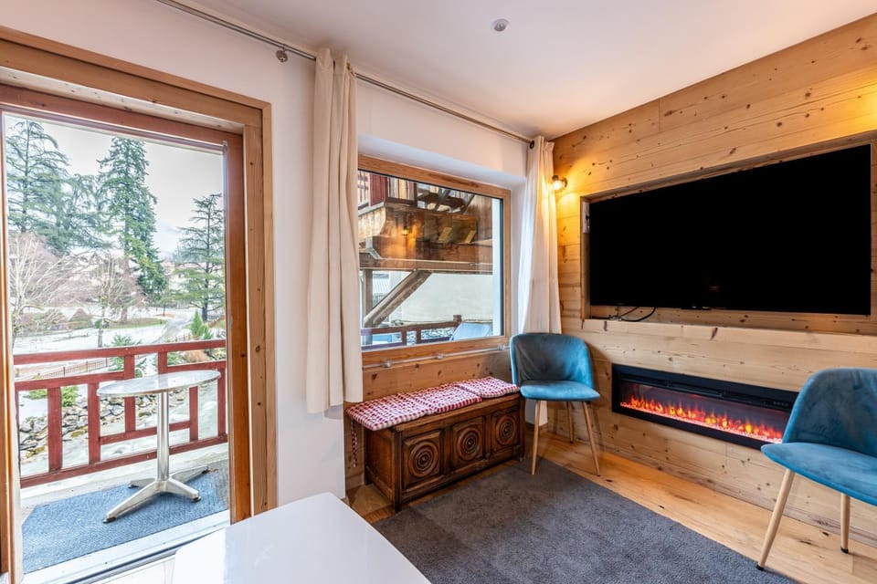 Property building, Living room