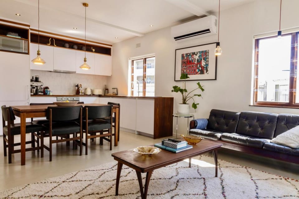 Lunis - Modern and quiet 2-bedroom apartment with ACs, pool and gym! Apartment in Sea Point