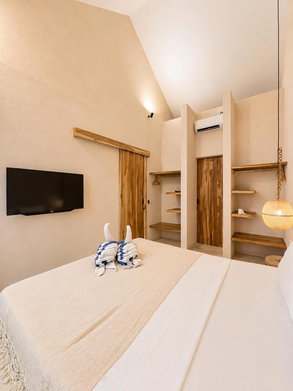 Bedroom, Area and facilities