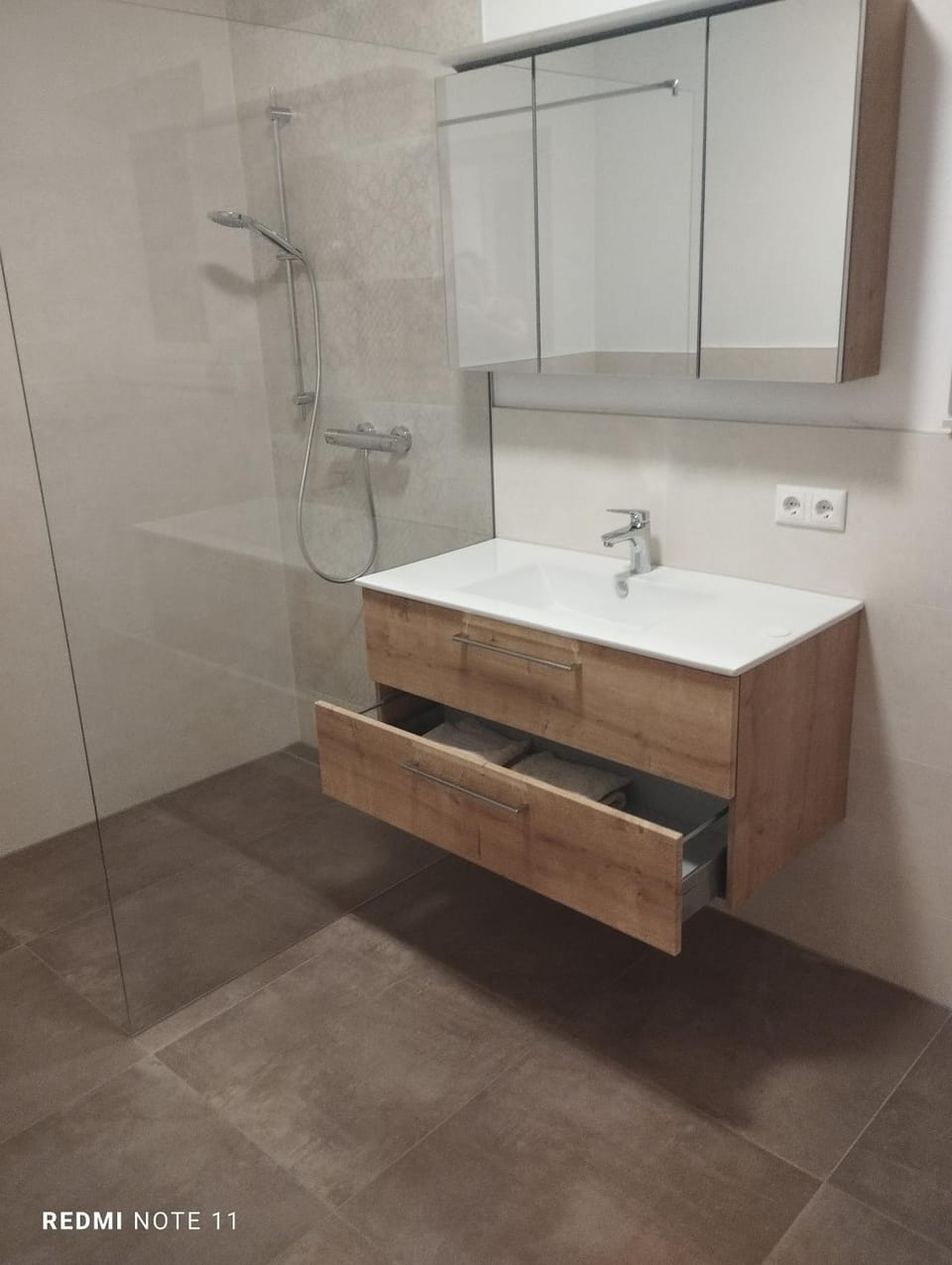Shower, Bathroom