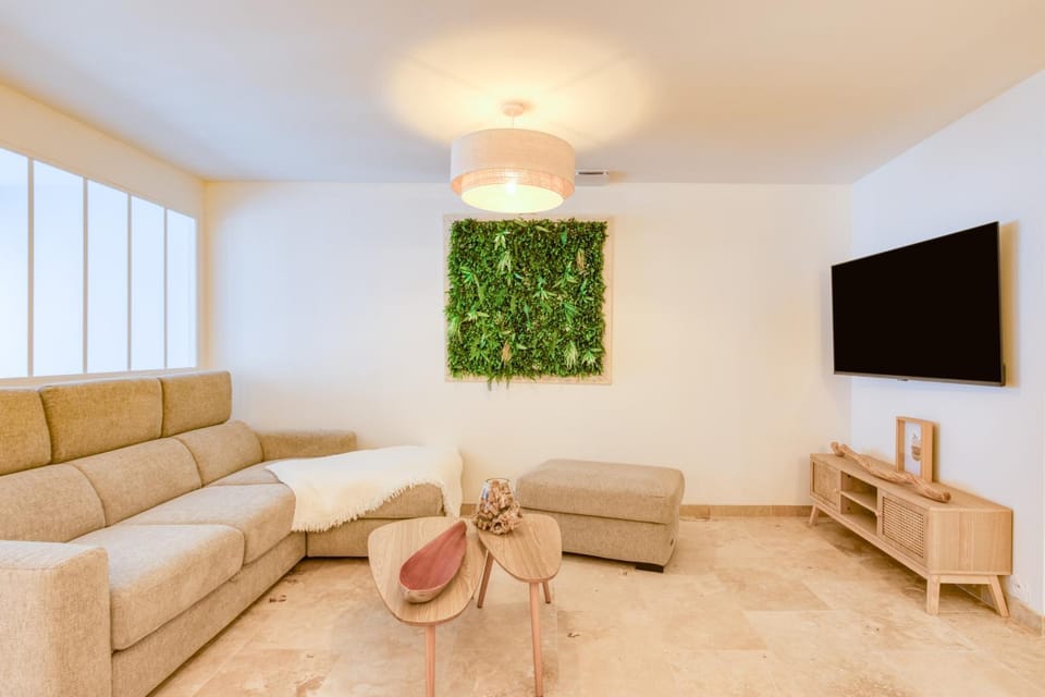 Property building, Living room